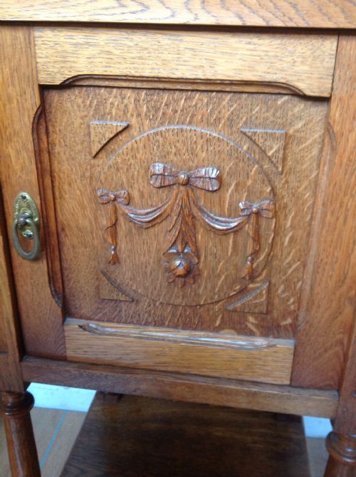 PAIR OF FRENCH OAK BEDSIDE CABINETS - ADDITIONAL PHOTO 10