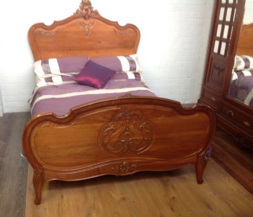 solid walnut french bed - CATEGORY: ANTIQUE BEDS - DATED 1900