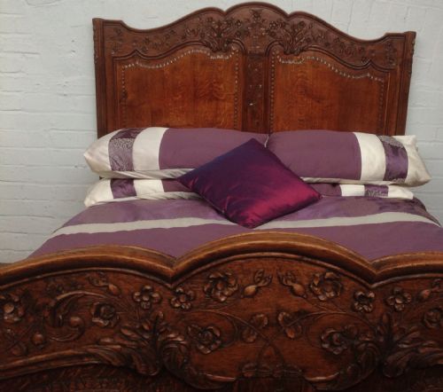ORNATELY CARVED FRENCH OAK DOUBLE BED - ADDITIONAL PHOTO 9