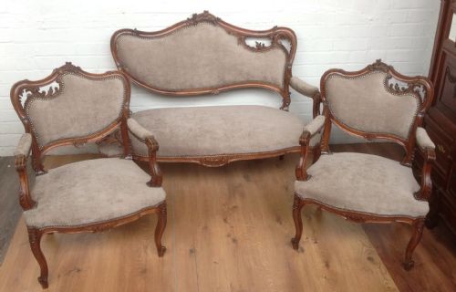 CARVED FRENCH WALNUT SOFA SUITE - ADDITIONAL PHOTO 6