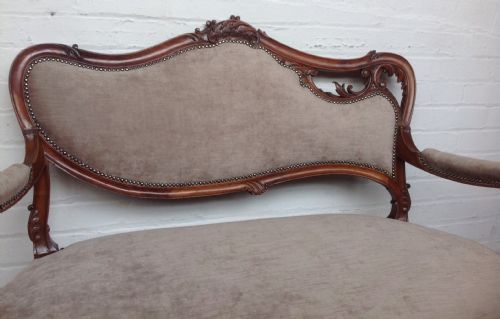 CARVED FRENCH WALNUT SOFA SUITE - ADDITIONAL PHOTO 8