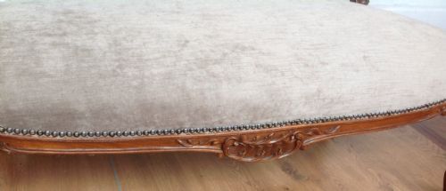 CARVED FRENCH WALNUT SOFA SUITE - ADDITIONAL PHOTO 12