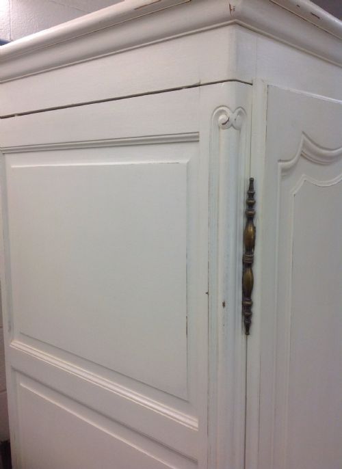 LARGE FRENCH PAINTED ARMOIRE - ADDITIONAL PHOTO 5