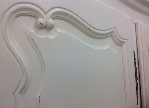 LARGE FRENCH PAINTED ARMOIRE - ADDITIONAL PHOTO 6