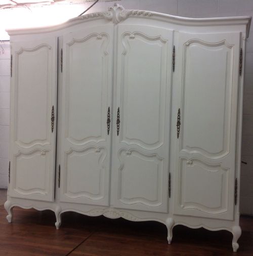 LARGE FRENCH PAINTED ARMOIRE - ADDITIONAL PHOTO 9