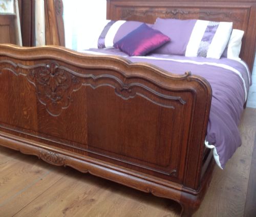 CARVED OAK FRENCH KINGSIZE BED - ADDITIONAL PHOTO 4