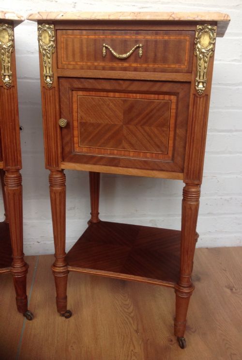 PAIR OF INLAID MAHOGANY FRENCH BEDSIDE CABINETS - ADDITIONAL PHOTO 5