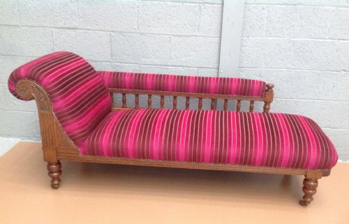 ANTIQUE OAK CHAISE LOUNGE AND STOOL - ADDITIONAL PHOTO 2