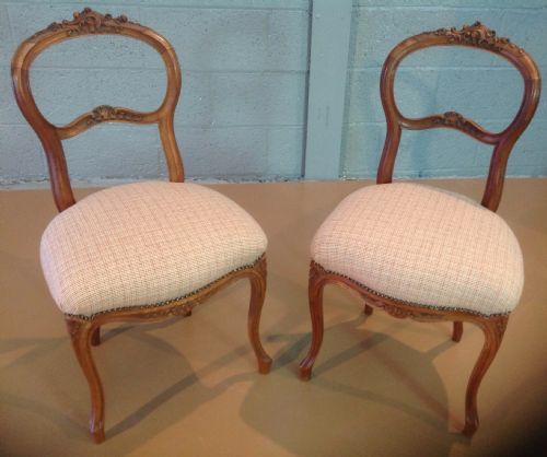 pair of carved french walnut side chairs - CATEGORY: ANTIQUE CHAIRS - DATED 1900
