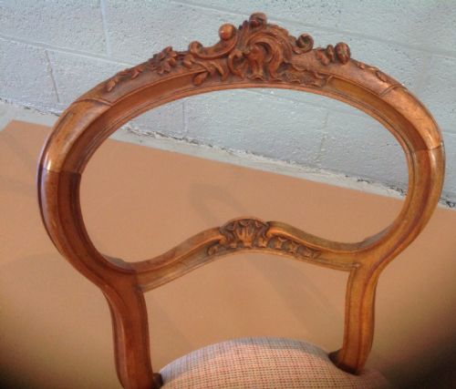 PAIR OF CARVED FRENCH WALNUT SIDE CHAIRS - ADDITIONAL PHOTO 1