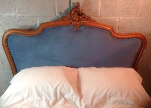 FRENCH WALNUT UPHOLSTERED BED - ADDITIONAL PHOTO 8