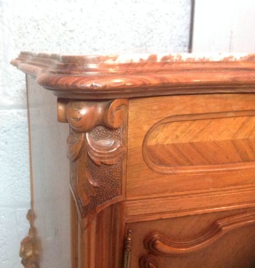 WALNUT PAIR OF FRENCH BEDSIDE CABINETS - ADDITIONAL PHOTO 8