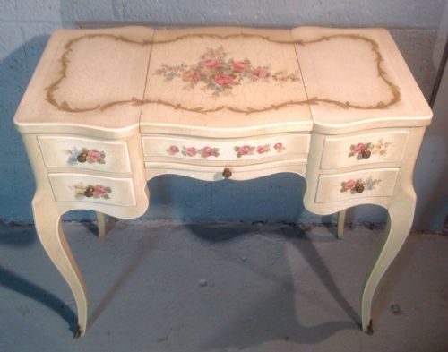 hand painted french dressing table - CATEGORY: ANTIQUE DRESSING TABLES - DATED 1920