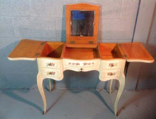 HAND PAINTED FRENCH DRESSING TABLE - ADDITIONAL PHOTO 3