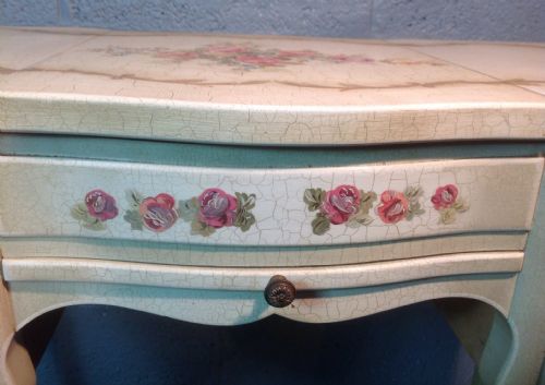 HAND PAINTED FRENCH DRESSING TABLE - ADDITIONAL PHOTO 10