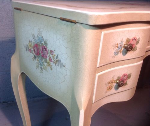 HAND PAINTED FRENCH DRESSING TABLE - ADDITIONAL PHOTO 11