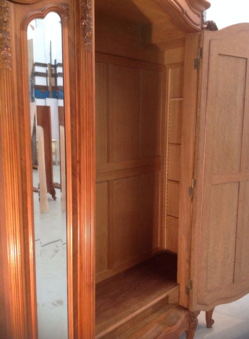 LARGE FRENCH BREAKFRONT WALNUT ARMOIRE - ADDITIONAL PHOTO 3