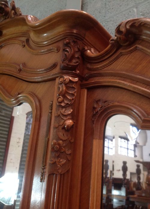 LARGE FRENCH BREAKFRONT WALNUT ARMOIRE - ADDITIONAL PHOTO 8
