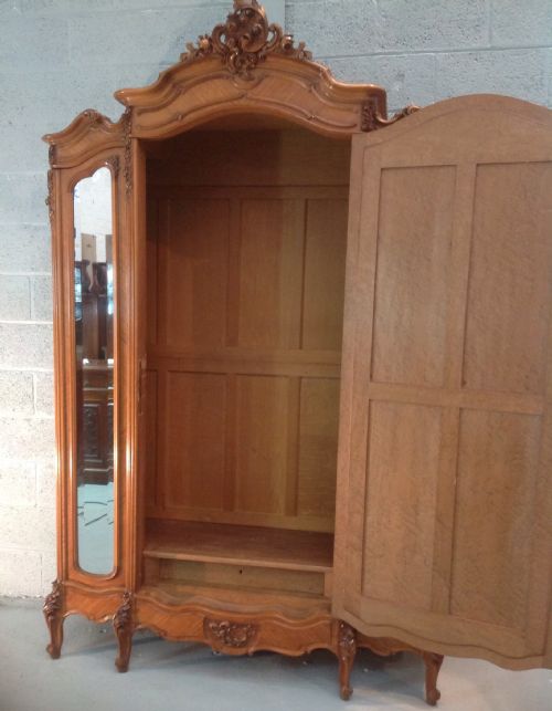 LARGE FRENCH BREAKFRONT WALNUT ARMOIRE - ADDITIONAL PHOTO 9