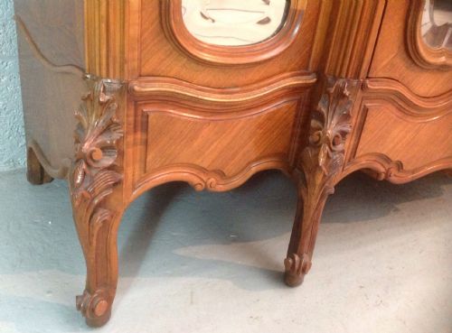 LARGE FRENCH BREAKFRONT WALNUT ARMOIRE - ADDITIONAL PHOTO 10