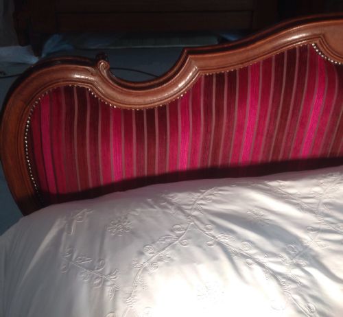 CARVED OAK FRENCH UPHOLSTERED BED - ADDITIONAL PHOTO 8