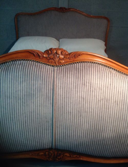 CARVED WALNUT FRENCH UPHOLSTERED BED - ADDITIONAL PHOTO 3