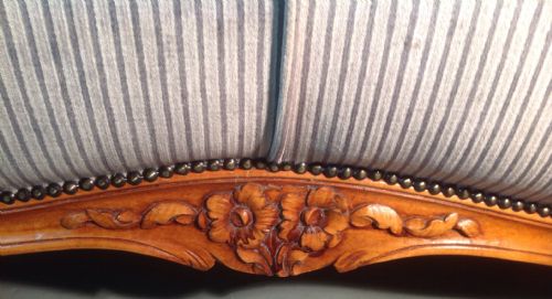 CARVED WALNUT FRENCH UPHOLSTERED BED - ADDITIONAL PHOTO 4