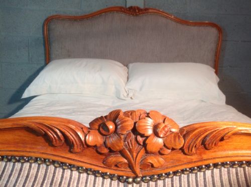 CARVED WALNUT FRENCH UPHOLSTERED BED - ADDITIONAL PHOTO 8