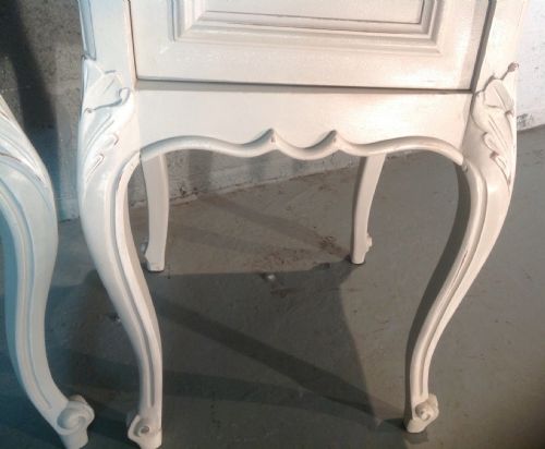 PAIR OF PAINTED FRENCH BEDSIDE CABINETS - ADDITIONAL PHOTO 4