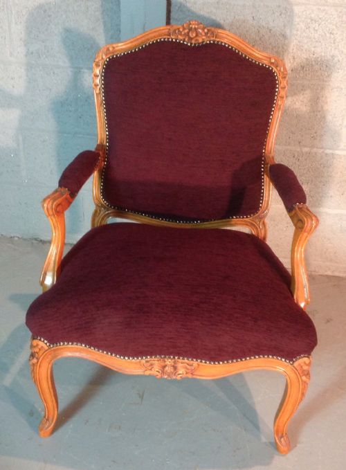 carved walnut french armchair - CATEGORY: ANTIQUE CHAIRS - DATED 1920