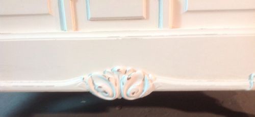 PAIR OF FRENCH WALNUT BEDS - ADDITIONAL PHOTO 8