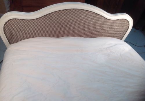 FRENCH PAINTED AND UPHOLSTERED BED - ADDITIONAL PHOTO 4
