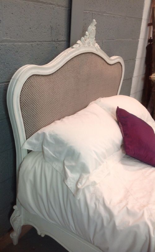 FRENCH PAINTED AND UPHOLSTERED BED - ADDITIONAL PHOTO 7