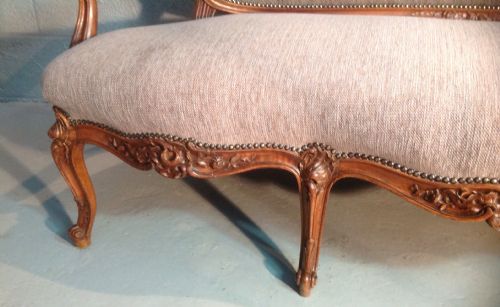 CARVED WALNUT FRENCH SOFA - ADDITIONAL PHOTO 10