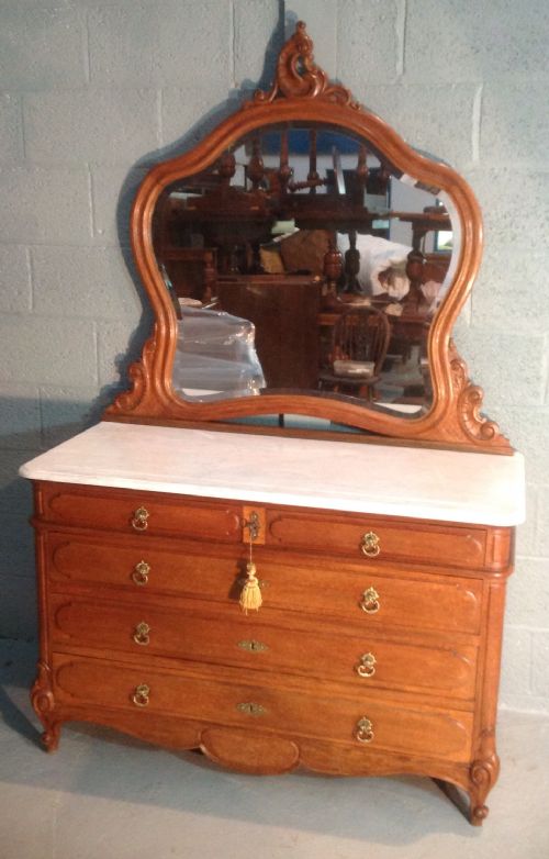 SOLID OAK FRENCH COMMODE WITH MIRROR - ADDITIONAL PHOTO 9