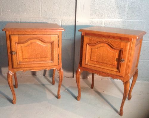 pair of french bedside cabinets - CATEGORY: ANTIQUE CABINETS - DATED 1920