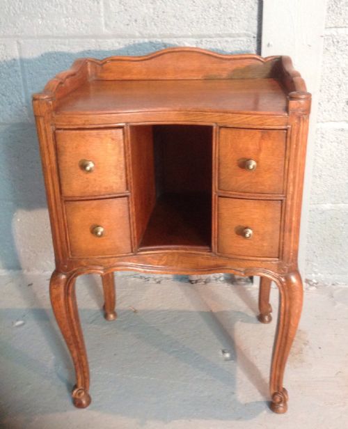 PAIR OF FRENCH OAK BEDSIDE CABINETS - ADDITIONAL PHOTO 1