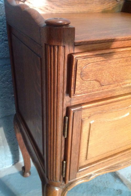 PAIR OF FRENCH OAK BEDSIDE CABINETS - ADDITIONAL PHOTO 6