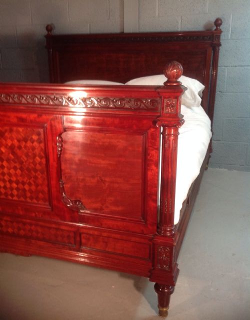 MAHOGANY KINGSIZE BED AND BEDSIDE CABINETS - ADDITIONAL PHOTO 14