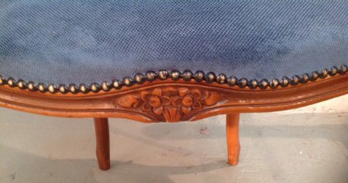 UPHOLSTERED FRENCH BUTTON BACK CHAIR - ADDITIONAL PHOTO 1