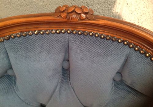 UPHOLSTERED FRENCH BUTTON BACK CHAIR - ADDITIONAL PHOTO 3