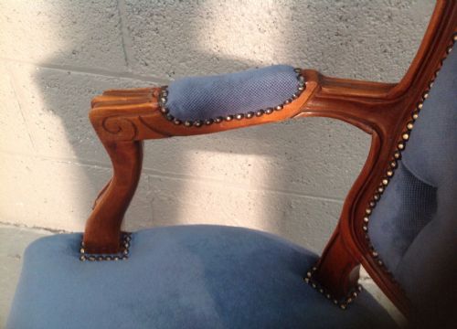 UPHOLSTERED FRENCH BUTTON BACK CHAIR - ADDITIONAL PHOTO 7