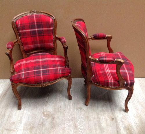 PAIR OF FRENCH ARMCHAIRS IN TARTAN FABRIC - ADDITIONAL PHOTO 3