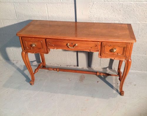 FRENCH OAK DRESSING TABLE - ADDITIONAL PHOTO 1