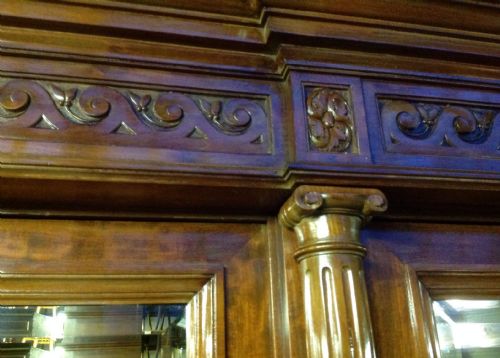 LARGE BREAKFRONT TRIPLE MIRROR FRENCH ARMOIRE - ADDITIONAL PHOTO 1