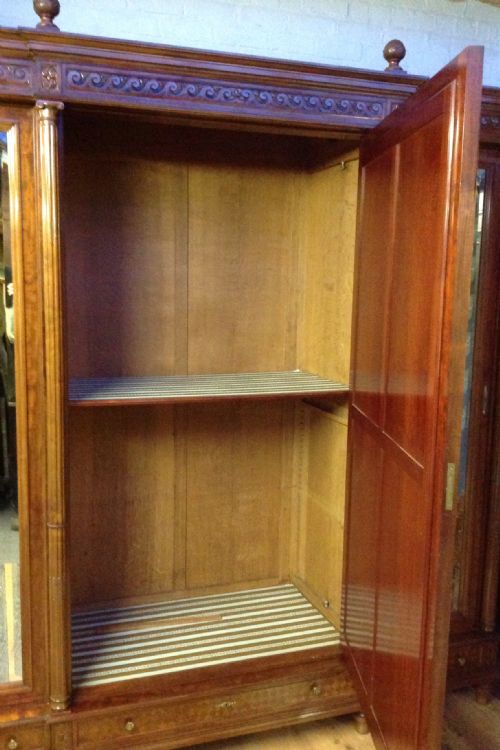 LARGE BREAKFRONT TRIPLE MIRROR FRENCH ARMOIRE - ADDITIONAL PHOTO 8