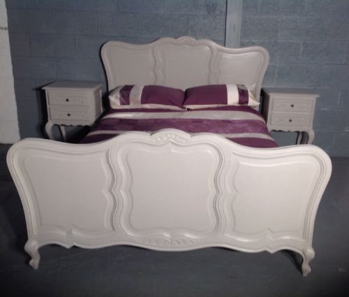 PAINTED KINGSIZE FRENCH BED AND BEDSIDE CABINETS - ADDITIONAL PHOTO 11