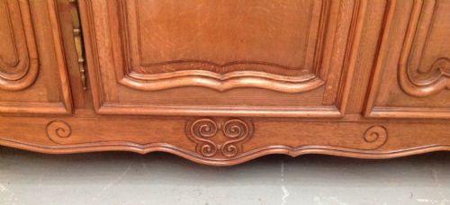 SOLID OAK FRENCH TRIPLE ARMOIRE - ADDITIONAL PHOTO 3