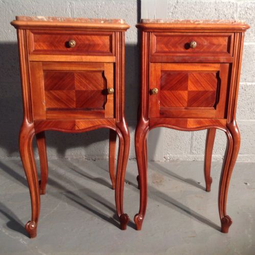 PAIR OF WALNUT FRENCH BEDSIDE CABINETS - ADDITIONAL PHOTO 7