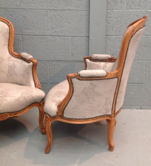 PAIR OF FRENCH WALNUT ARMCHAIRS - ADDITIONAL PHOTO 4